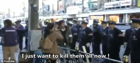 日本女子街頭高喊反朝言論(網(wǎng)頁截圖)