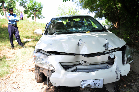 2013��5��3�����ڰͻ�˹̹��˹�m����һ������鿴���̙z��ن̶�����շƿ�����������܇��ؓ(f��)؟(z��)�{(di��o)��ͻ�˹̹ǰ���y(t��ng)��ɳ�����(li��n)���{(di��o)��֙z��ن̶�����շƿ���5��3���������׶���˹�m���⵽�������ݘ��ְ�����������(j��)��(d��ng)?sh��)�ý�w��������շƿ�����(d��ng)�r���x�_��˹�m���ļ����{܇ǰ����Ժ��ϯ���P(gu��n)ǰ����ؐ������2007�����̰���ͥ������ǰ���y(t��ng)��ɳ���򱻿ؑ�(y��ng)��ؐ���������̰�ؓ(f��)؟(z��)��
�DƬ�����A��l(f��)���zӰ�������~�¡����~�գ�