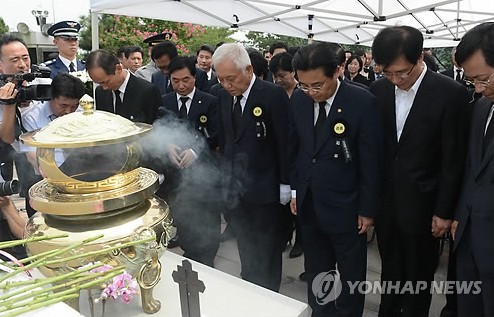 �ѹ�ǰ���y(t��ng)����п��y(t��ng)����4����׷��ʽ18������10�r(sh��)���נ���(gu��)���@��Ժ�e�У��ж���������ʿ��ϯ��׷��?j��)xʽ�����DƬ��(l��i)���n(li��n)�磩