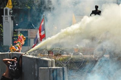 1����������������ʾ�����������C��(g��u)ǰ�c�����l(f��)���_ͻ��